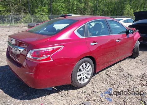 2015 Nissan Altima 2.5 S из США, поврежденный, VIN 1N4AL3AP7FC412535